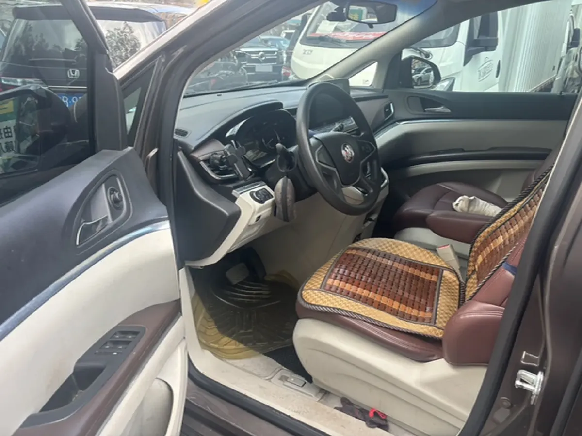 2021 Buick GL8 2.0T 237HP L4 9AT,autocango,china used car exporter,china ev exporter,chinese used car exporter,chinese used ev exporter