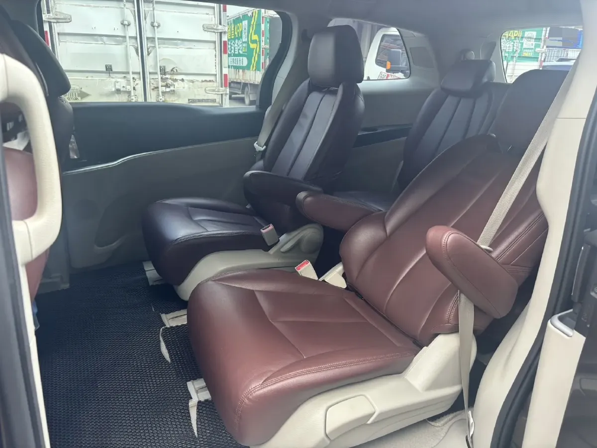 2021 Buick GL8 2.0T 237HP L4 9AT,autocango,china used car exporter,china ev exporter,chinese used car exporter,chinese used ev exporter