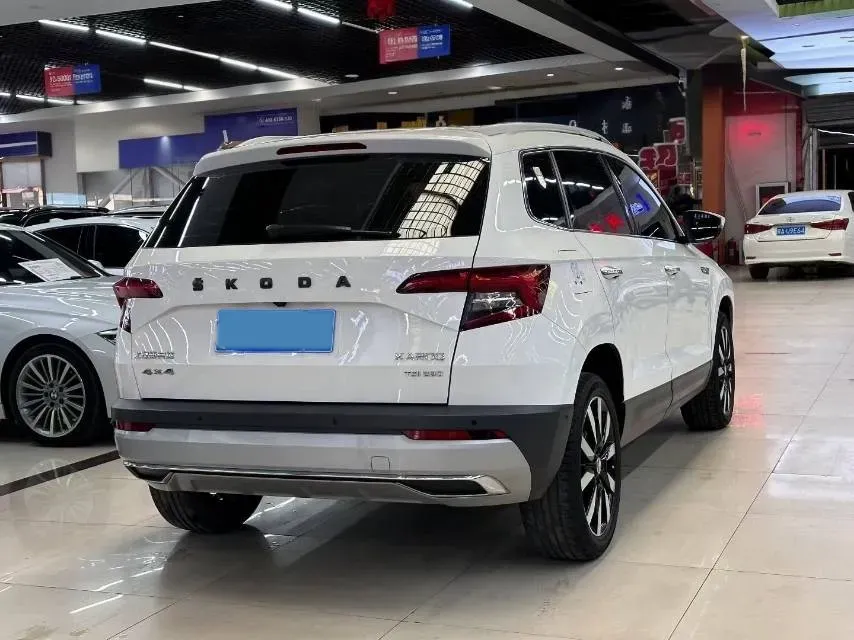 2020 Skoda Karoq 1.4T 150HP L4 7DCT,autocango,china used car exporter,china ev exporter,chinese used car exporter,chinese used ev exporter