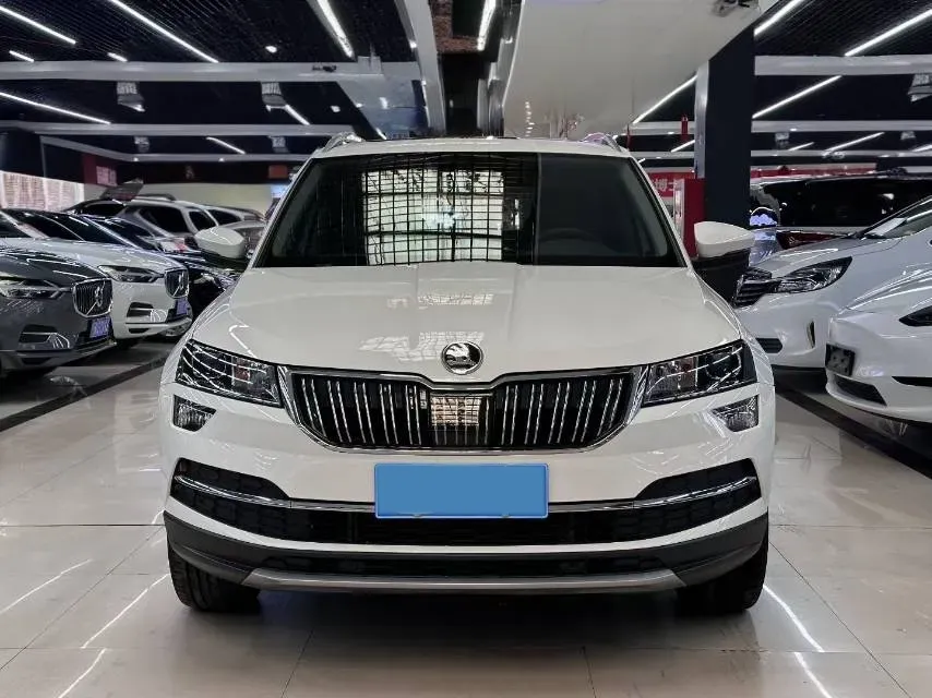 2020 Skoda Karoq 1.4T 150HP L4 7DCT,autocango,china used car exporter,china ev exporter,chinese used car exporter,chinese used ev exporter