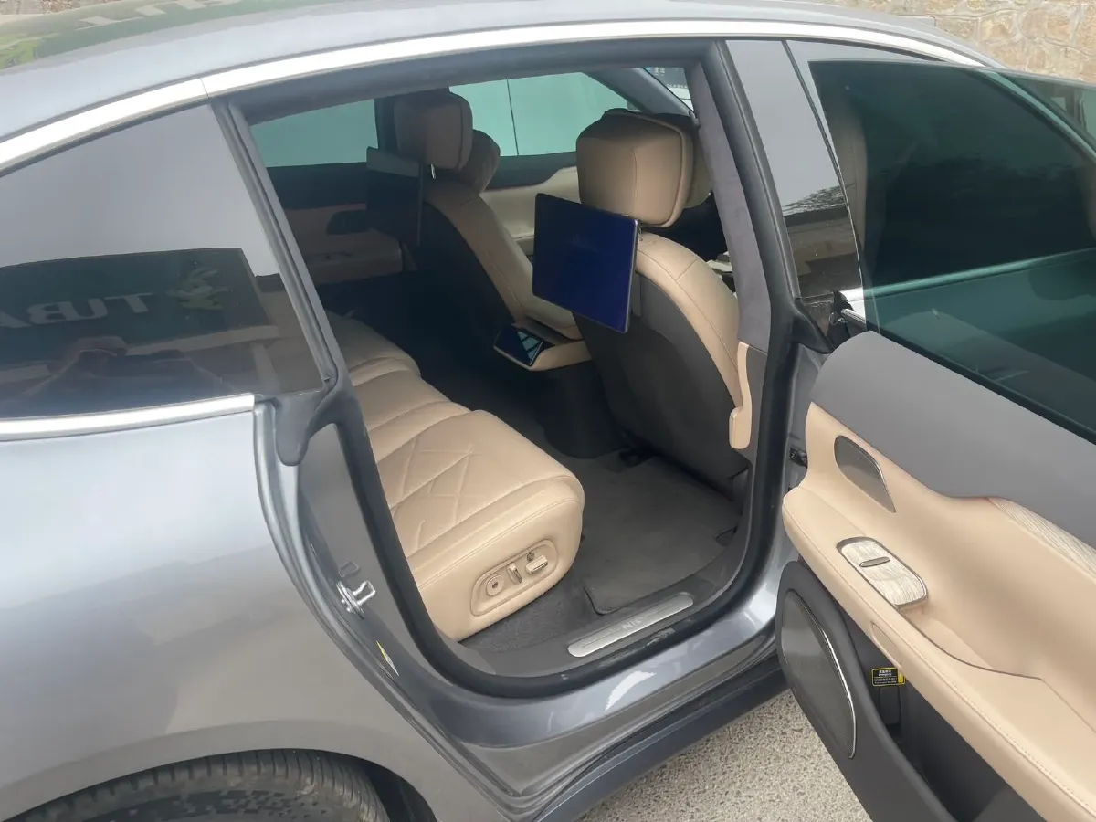 2024 NIO ET7 BEV 75KWH,autocango,china used car exporter,china ev exporter,chinese used car exporter,chinese used ev exporter