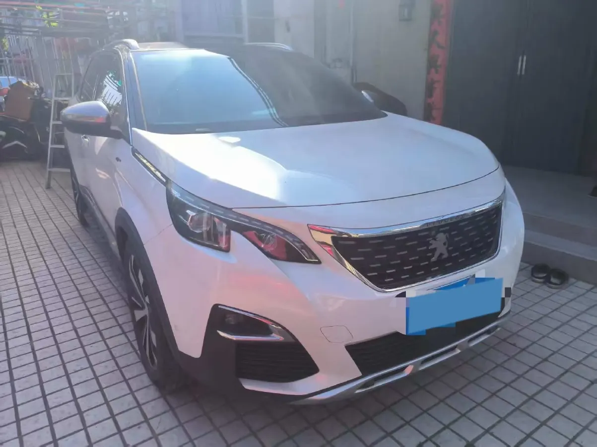2017 Peugeot 5008 1.8T 204HP L4 6AT,autocango,china used car exporter,china ev exporter,chinese used car exporter,chinese used ev exporter
