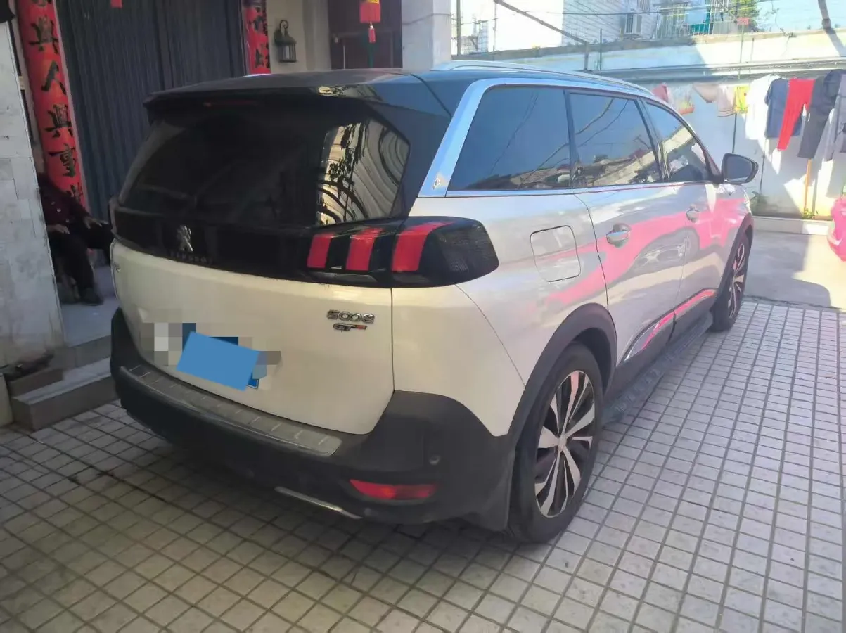 2017 Peugeot 5008 1.8T 204HP L4 6AT,autocango,china used car exporter,china ev exporter,chinese used car exporter,chinese used ev exporter