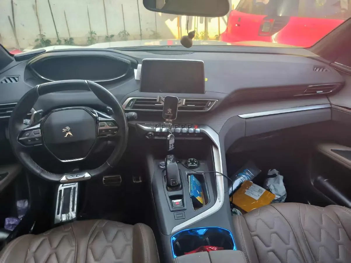 2017 Peugeot 5008 1.8T 204HP L4 6AT,autocango,china used car exporter,china ev exporter,chinese used car exporter,chinese used ev exporter