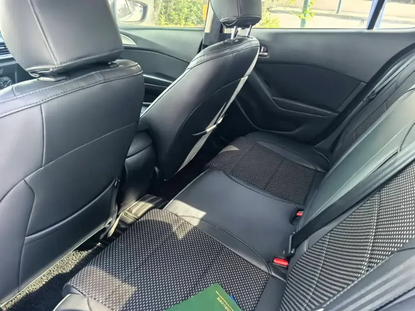 2017 Mazda 3 Axela 1.5L 117HP L4 6AT,autocango,china used car exporter,china ev exporter,chinese used car exporter,chinese used ev exporter