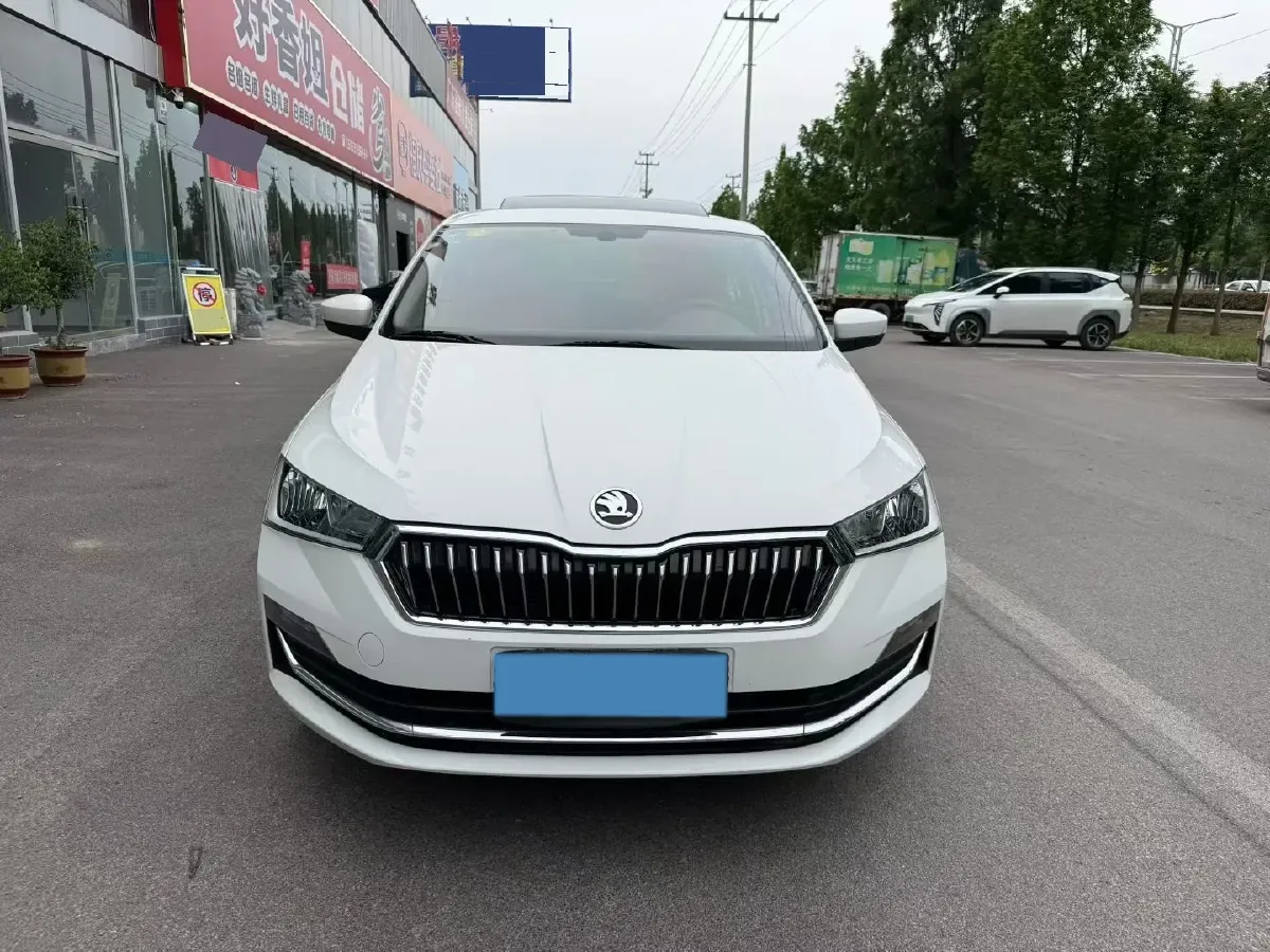 2020 Skoda Rapid 1.5L 112HP L4 5MT,autocango,china used car exporter,china ev exporter,chinese used car exporter,chinese used ev exporter