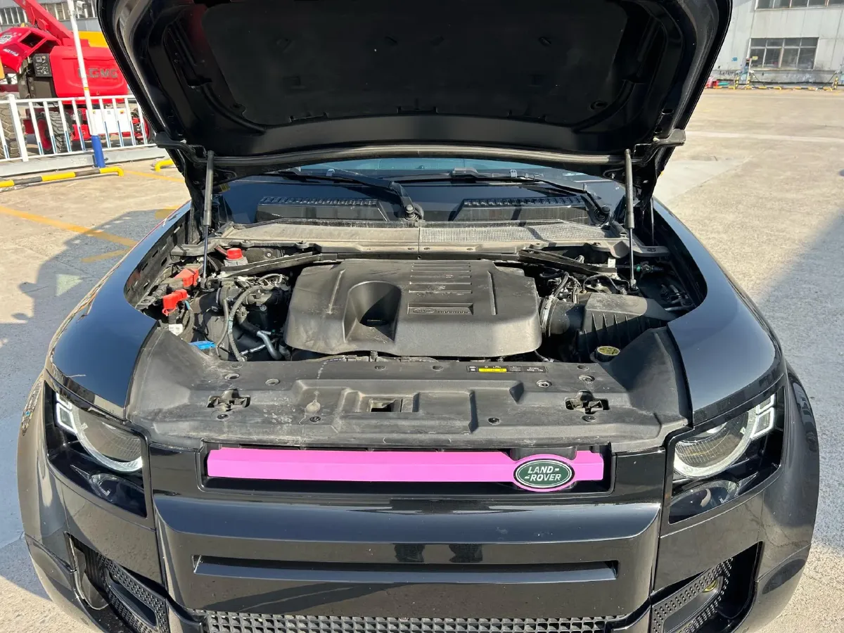 2023 Land Rover Defender 3.0T 400HP L6 8AT,autocango,china used car exporter,china ev exporter,chinese used car exporter,chinese used ev exporter
