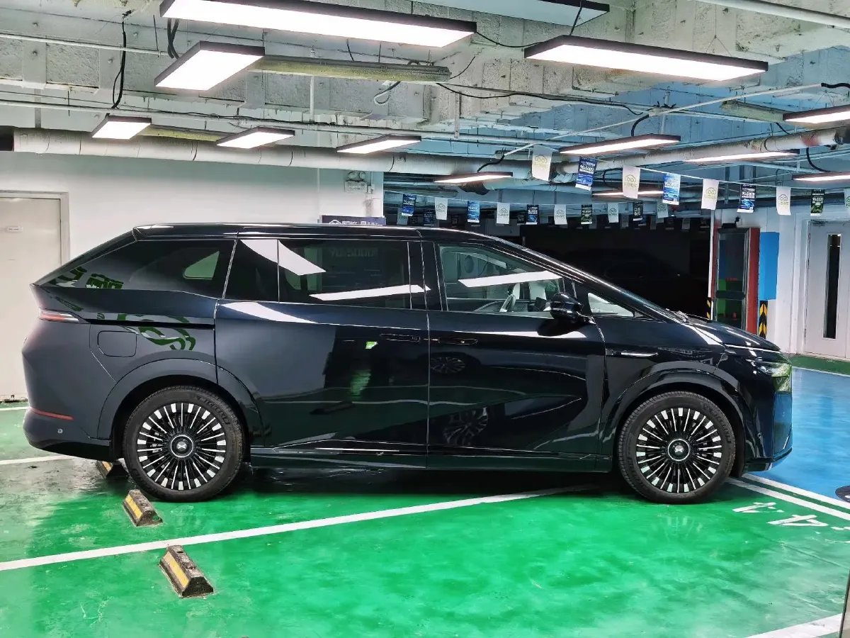 2026 Xpeng X9 REEV 150HP REEV,autocango,china used car exporter,china ev exporter,chinese used car exporter,chinese used ev exporter