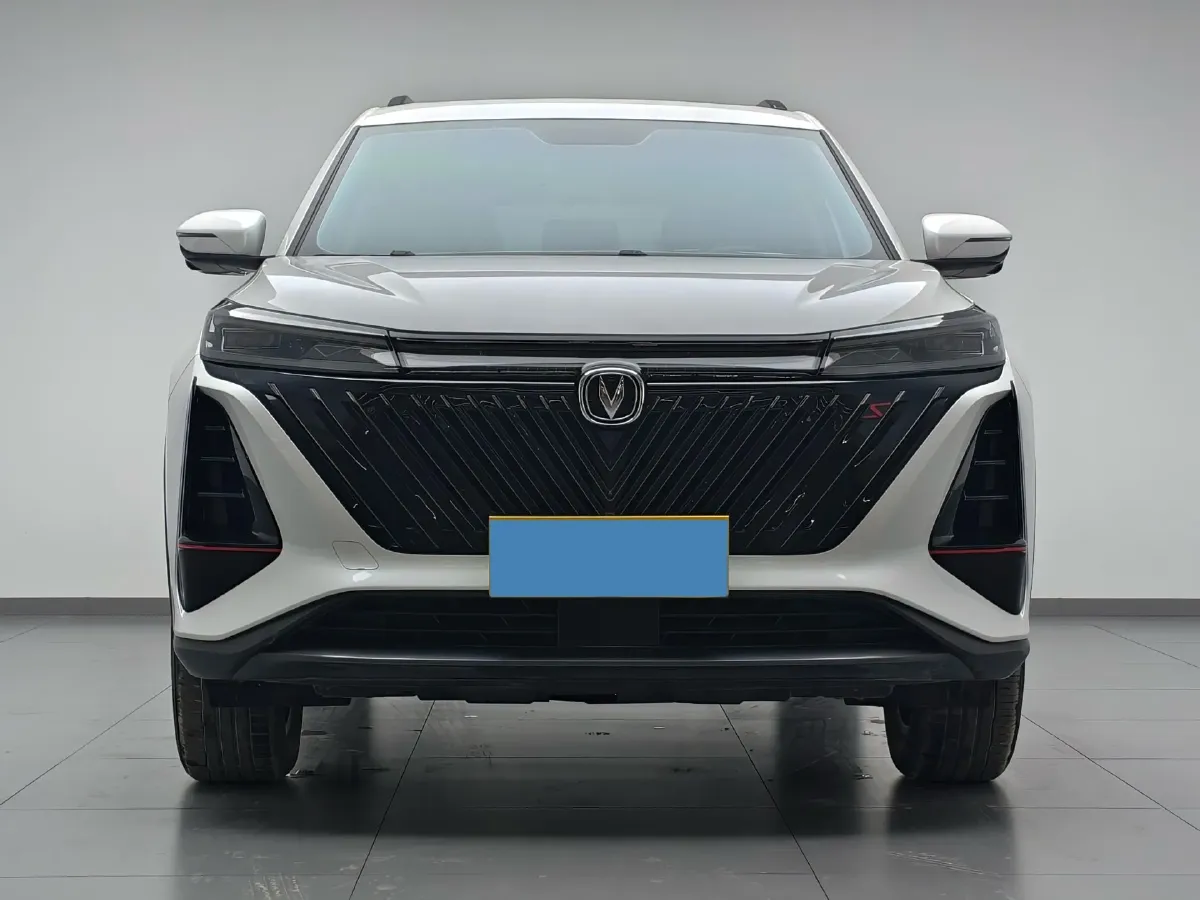 2022 ChangAn CS75 Plus 1.5T 178HP L4 6AT,autocango,china used car exporter,china ev exporter,chinese used car exporter,chinese used ev exporter