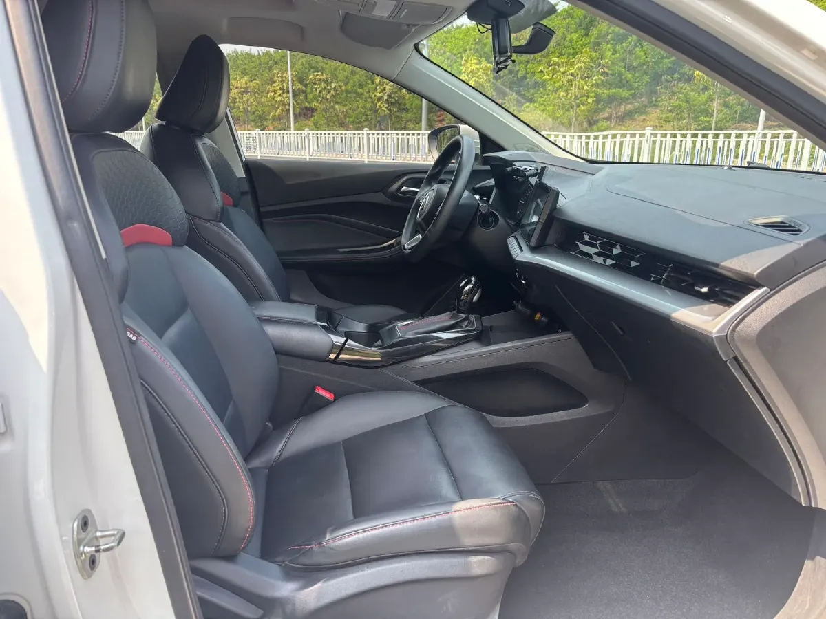2021 MG 5 1.5L 120HP L4 CVT,autocango,china used car exporter,china ev exporter,chinese used car exporter,chinese used ev exporter