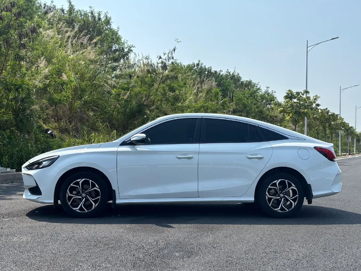 2021 MG 5 1.5L 120HP L4 CVT,autocango,china used car exporter,china ev exporter,chinese used car exporter,chinese used ev exporter