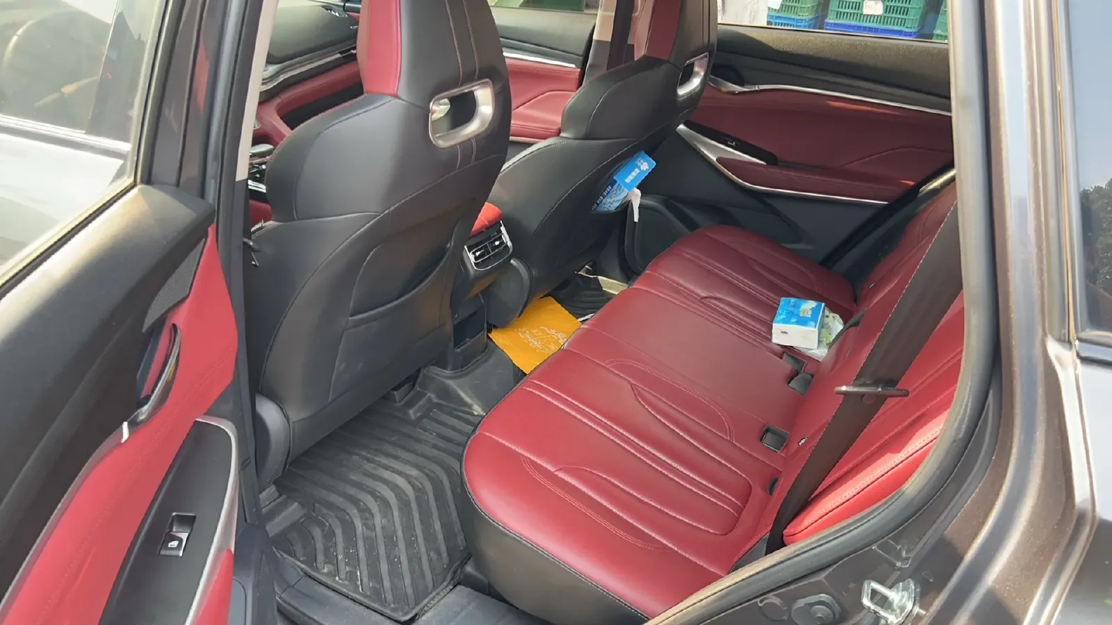 2021 ChangAn CS75 Plus 2.0T 233HP L4 8AT,autocango,china used car exporter,china ev exporter,chinese used car exporter,chinese used ev exporter
