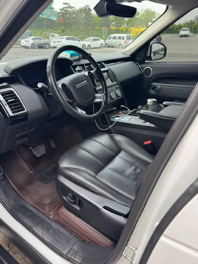 2020 Land Rover Discovery 2.0T 300HP L4 8AT,autocango,china used car exporter,china ev exporter,chinese used car exporter,chinese used ev exporter