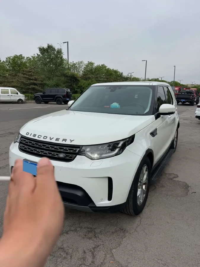 2020 Land Rover Discovery 2.0T 300HP L4 8AT,autocango,china used car exporter,china ev exporter,chinese used car exporter,chinese used ev exporter