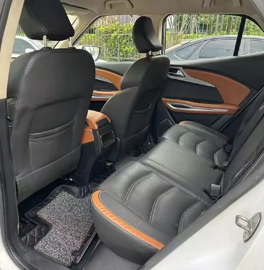 2018 Zotye T300 1.5L 112HP L4 CVT,autocango,china used car exporter,china ev exporter,chinese used car exporter,chinese used ev exporter