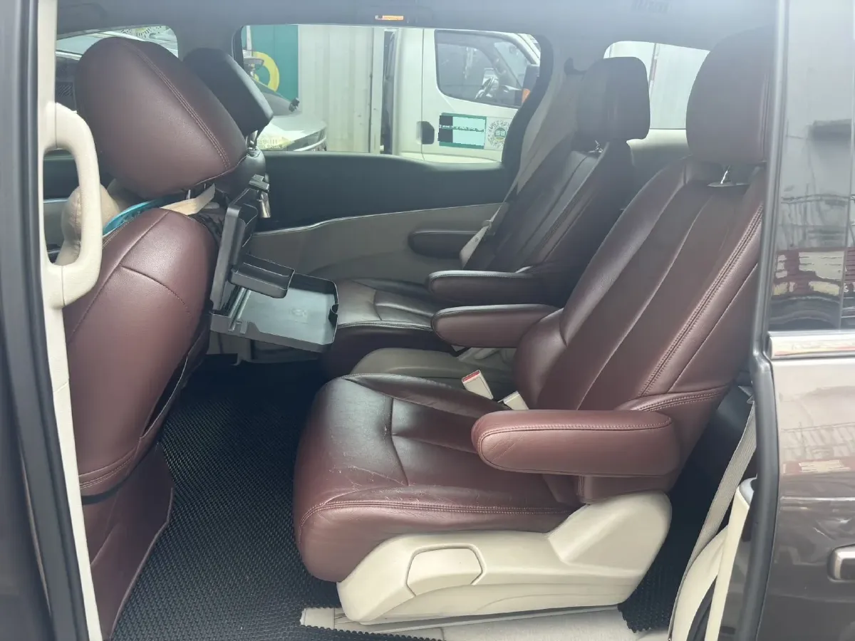 2021 Buick GL8 2.0T 237HP L4 9AT,autocango,china used car exporter,china ev exporter,chinese used car exporter,chinese used ev exporter