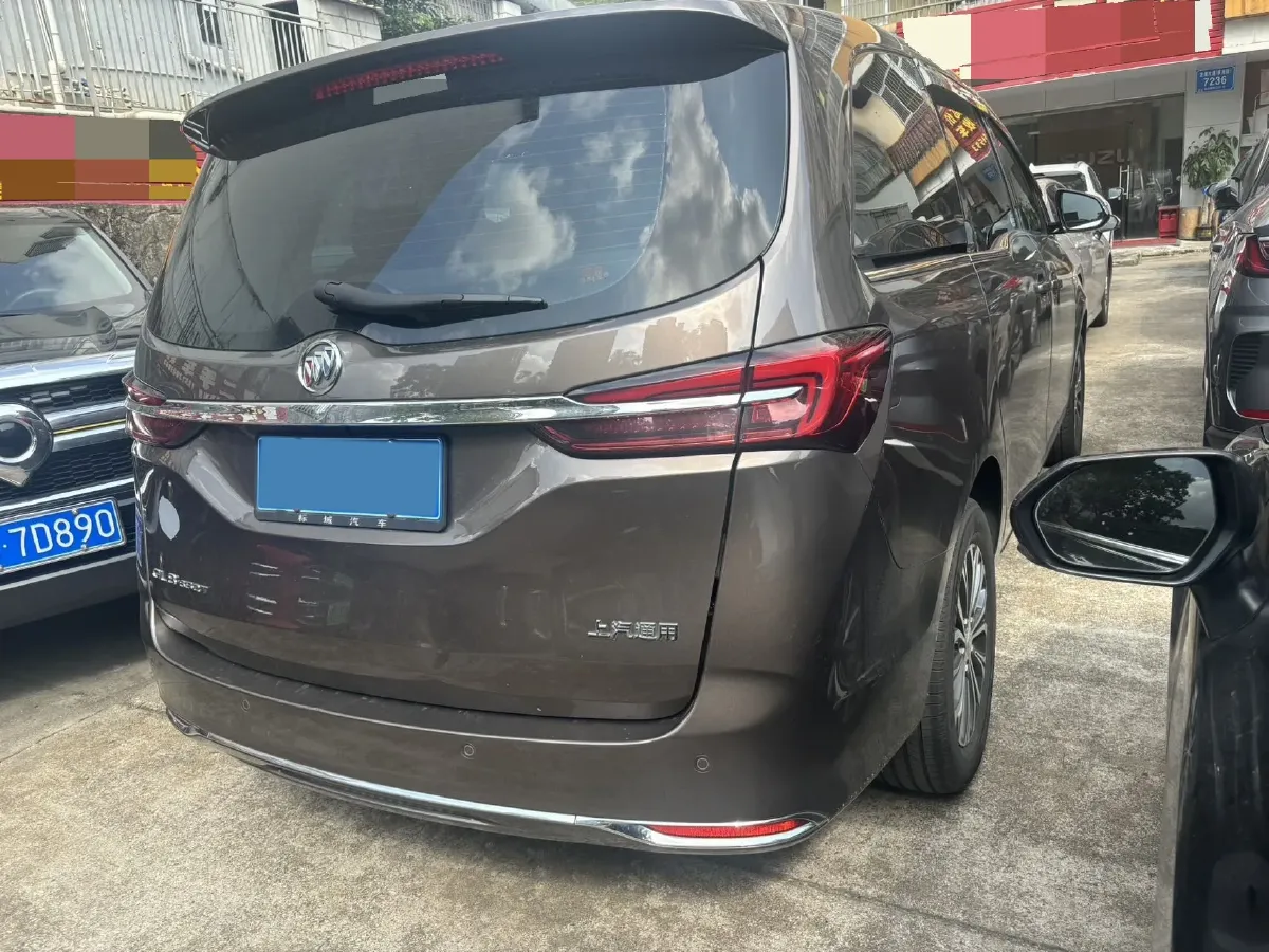 2021 Buick GL8 2.0T 237HP L4 9AT,autocango,china used car exporter,china ev exporter,chinese used car exporter,chinese used ev exporter