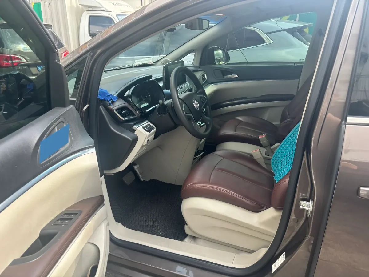 2021 Buick GL8 2.0T 237HP L4 9AT,autocango,china used car exporter,china ev exporter,chinese used car exporter,chinese used ev exporter