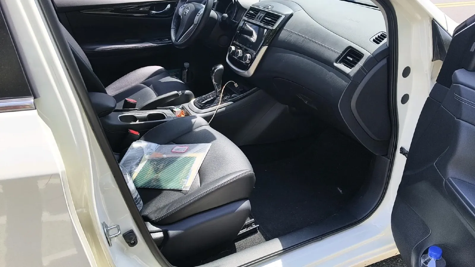 2021 Nissan Tiida 1.6L 122HP L4 CVT,autocango,china used car exporter,china ev exporter,chinese used car exporter,chinese used ev exporter