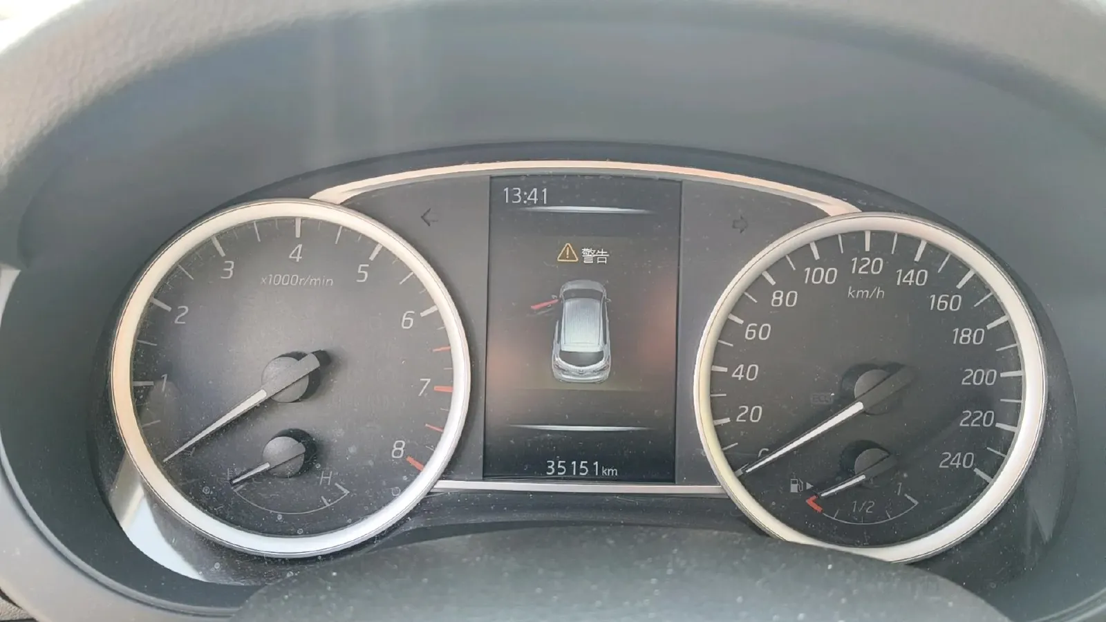 2021 Nissan Tiida 1.6L 122HP L4 CVT,autocango,china used car exporter,china ev exporter,chinese used car exporter,chinese used ev exporter