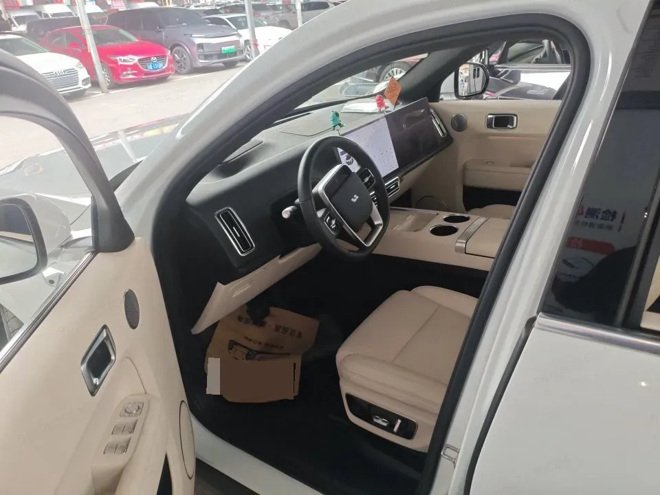 2023 Li L7 Range Extended 154HP REEV 40.9KWH,autocango,china used car exporter,china ev exporter,chinese used car exporter,chinese used ev exporter