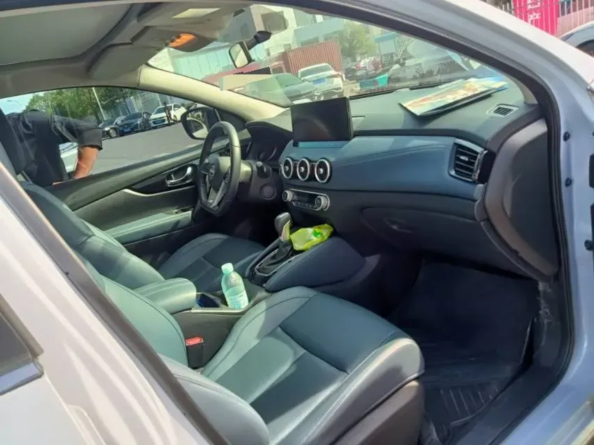 2025 Nissan Qashqai 2.0L 151HP L4 CVT,autocango,china used car exporter,china ev exporter,chinese used car exporter,chinese used ev exporter