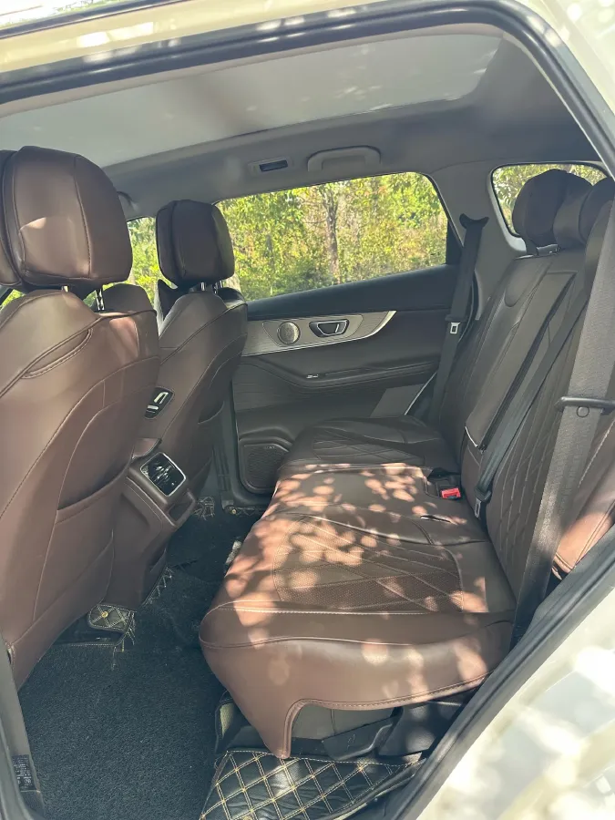 2022 Chery Tiggo 8 PRO 1.6T 197HP L4 7DCT,autocango,china used car exporter,china ev exporter,chinese used car exporter,chinese used ev exporter