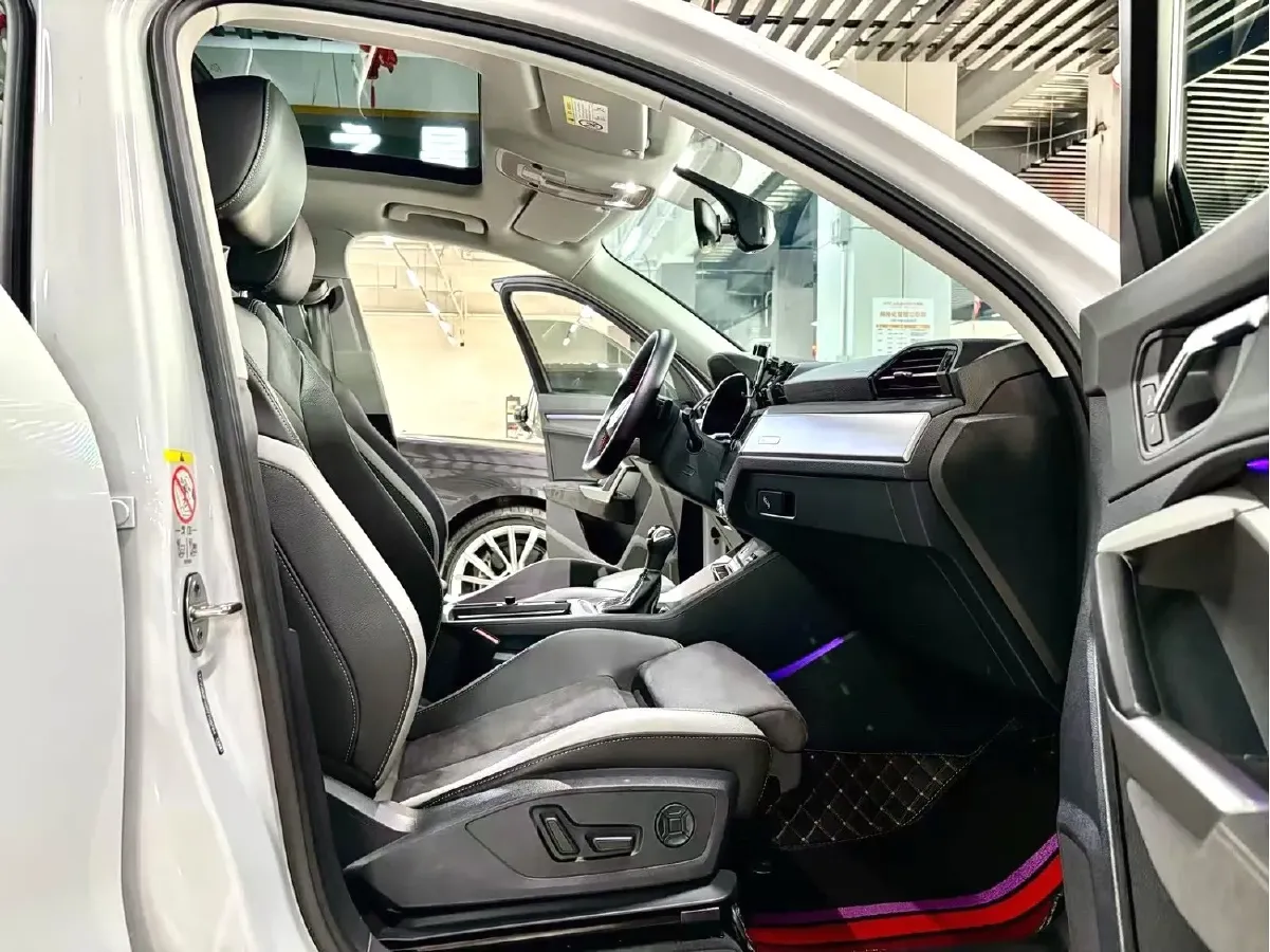 2022 Audi Q3 1.4T 150HP L4 7DCT,autocango,china used car exporter,china ev exporter,chinese used car exporter,chinese used ev exporter