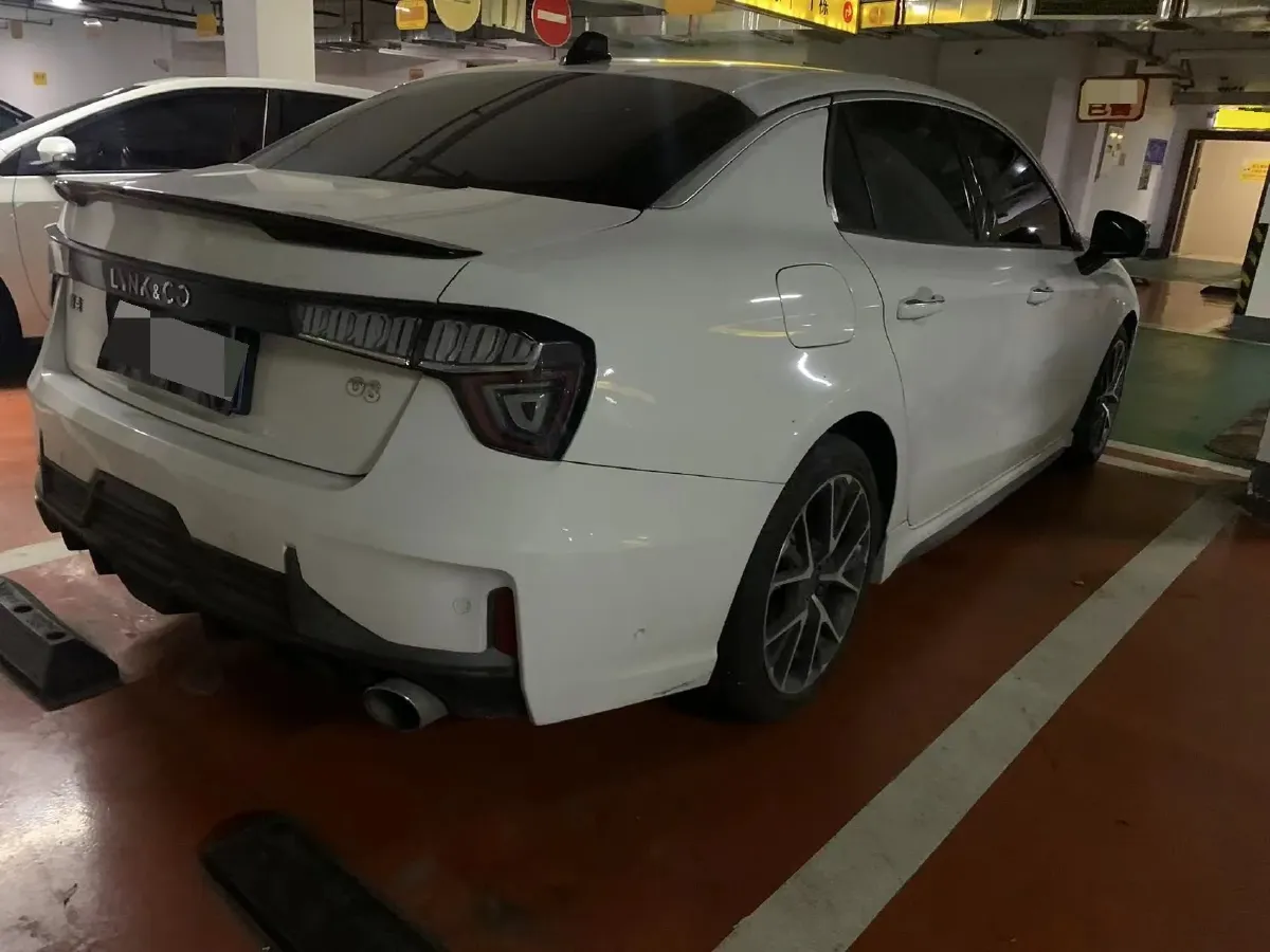 2018 Toyota C-HR 2.0L 171HP L4 CVT,autocango,china used car exporter,china ev exporter,chinese used car exporter,chinese used ev exporter