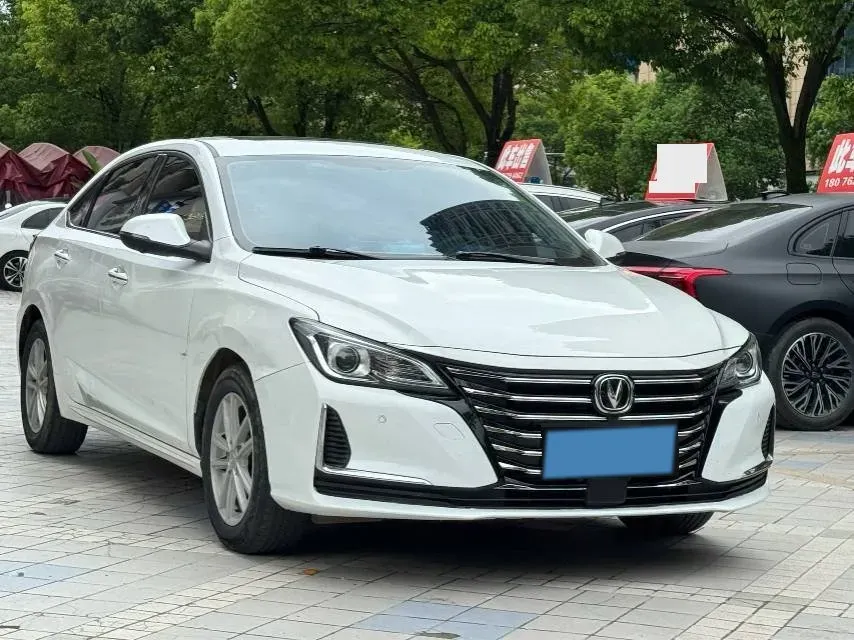 2020 ChangAn Raeton CC 1.5T 156HP L4 6AT,autocango,china used car exporter,china ev exporter,chinese used car exporter,chinese used ev exporter