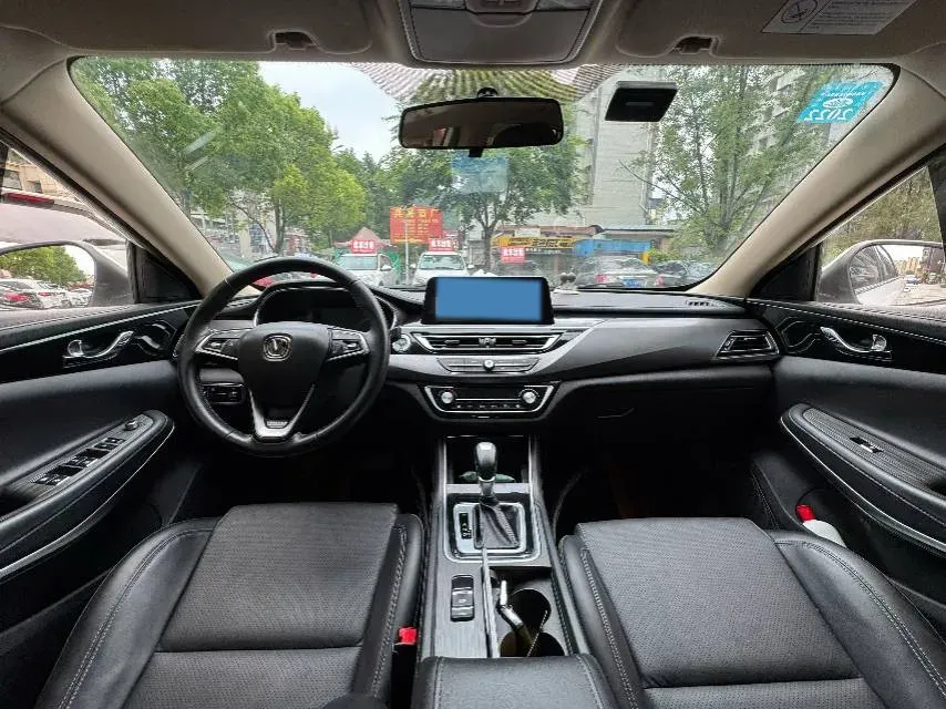 2020 ChangAn Raeton CC 1.5T 156HP L4 6AT,autocango,china used car exporter,china ev exporter,chinese used car exporter,chinese used ev exporter