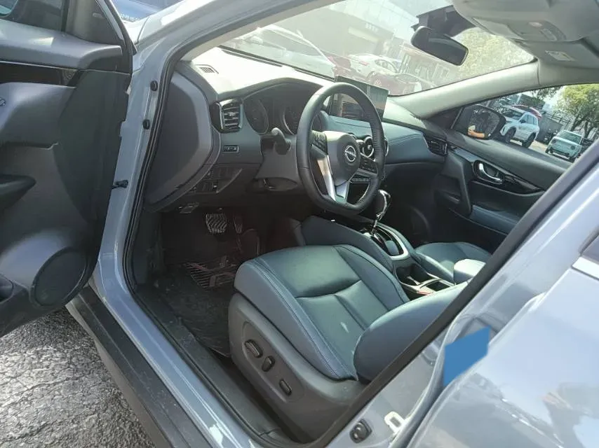 2025 Nissan X-Trail 2.0L 151HP L4 CVT,autocango,china used car exporter,china ev exporter,chinese used car exporter,chinese used ev exporter