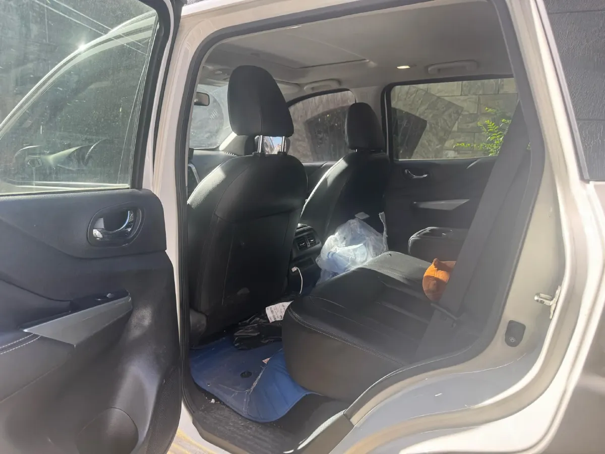 2020 Nissan Terra 2.5L 193HP L4 7AT,autocango,china used car exporter,china ev exporter,chinese used car exporter,chinese used ev exporter