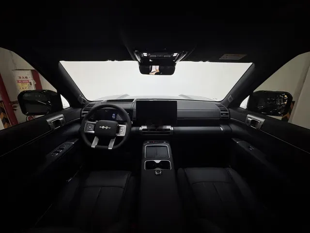 2025 FangChengBao Tai 7 1.5T 156HP L4 E-CVT PHEV,autocango,china used car exporter,china ev exporter,chinese used car exporter,chinese used ev exporter