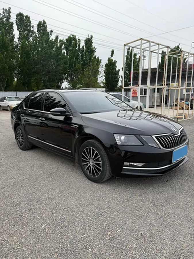 2018 Skoda Octavia 1.6L 110HP L4 6AT,autocango,china used car exporter,china ev exporter,chinese used car exporter,chinese used ev exporter