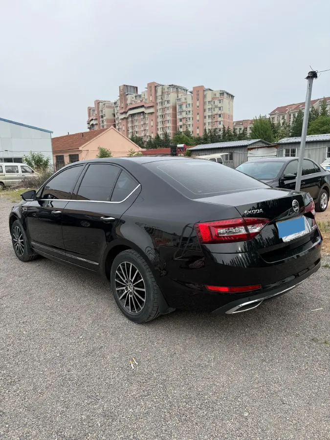 2018 Skoda Octavia 1.6L 110HP L4 6AT,autocango,china used car exporter,china ev exporter,chinese used car exporter,chinese used ev exporter