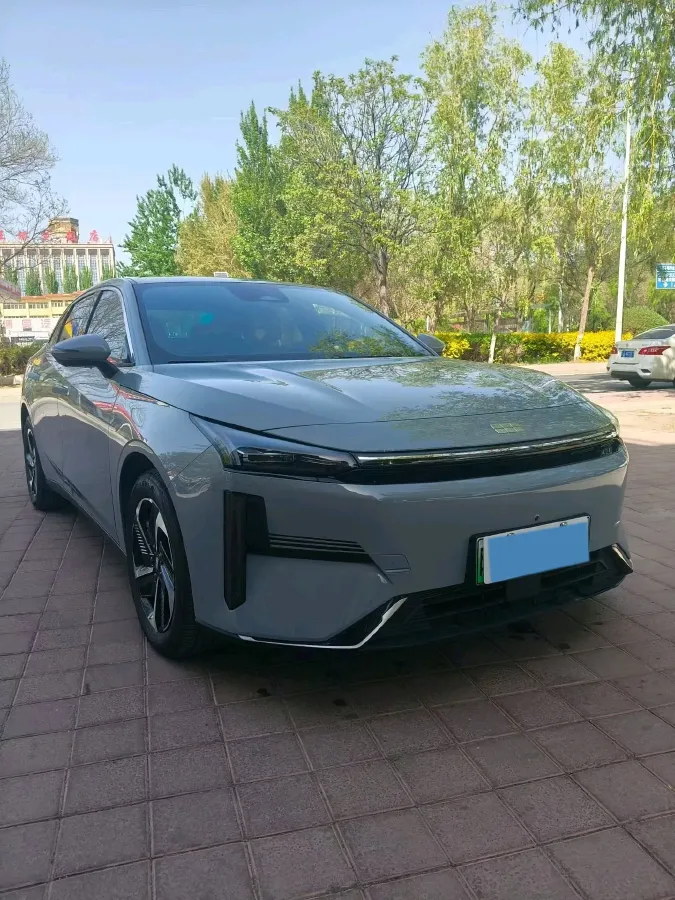 2024 Geely Galaxy L6 1.5T 163HP L4 3DHT PHEV,autocango,china used car exporter,china ev exporter,chinese used car exporter,chinese used ev exporter