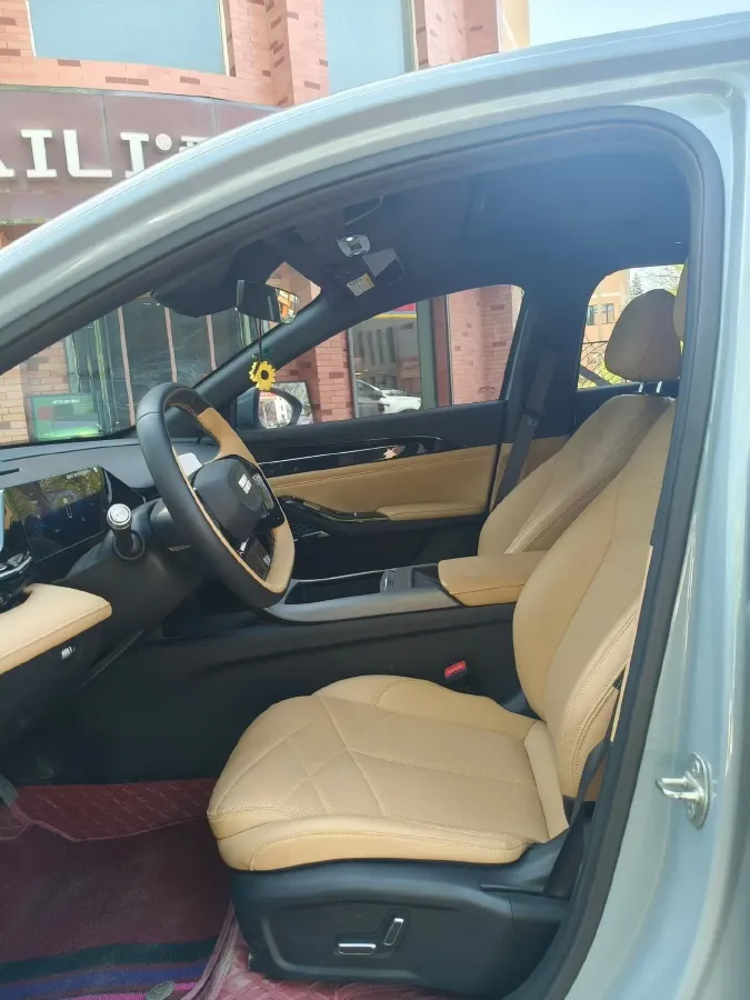 2024 Geely Galaxy L6 1.5T 163HP L4 3DHT PHEV,autocango,china used car exporter,china ev exporter,chinese used car exporter,chinese used ev exporter