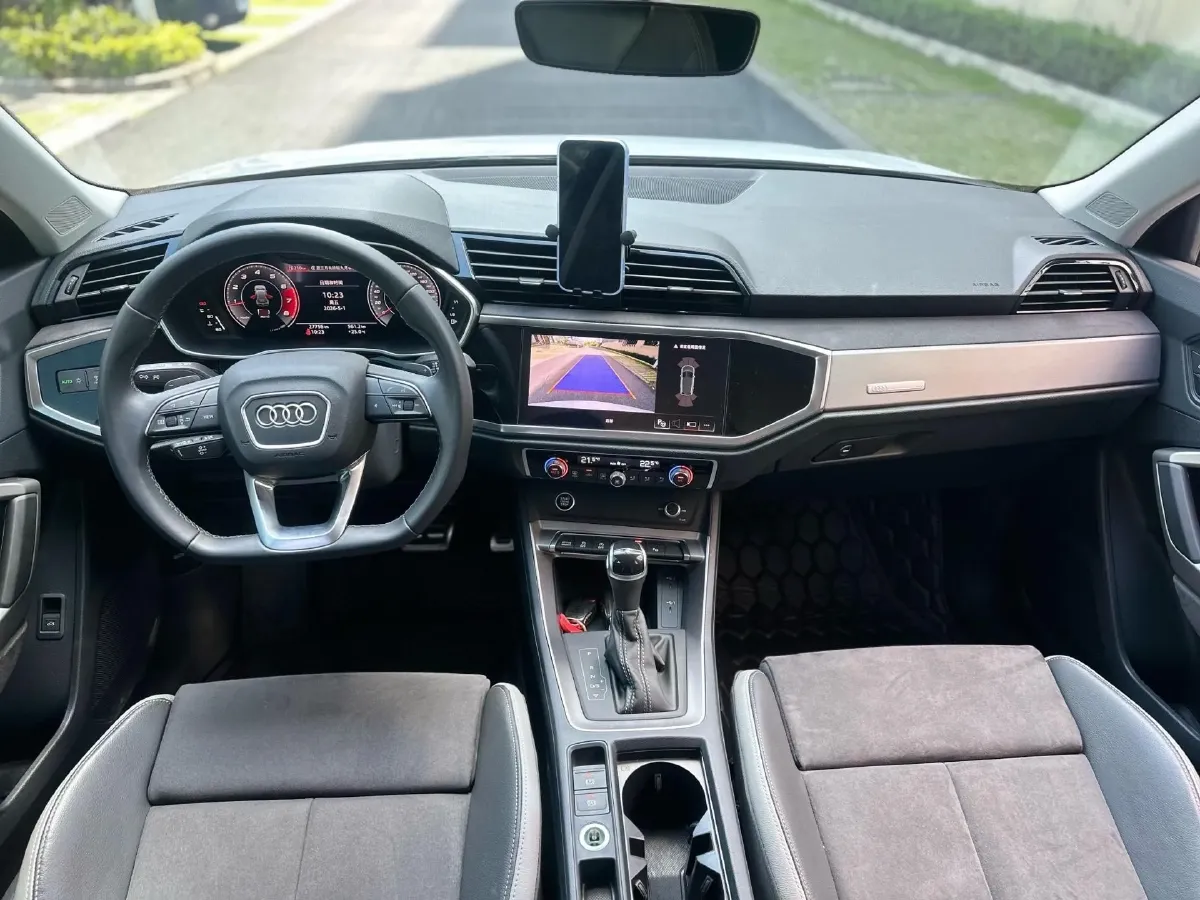 2023 Audi Q3 2.0T 186HP L4 7DCT,autocango,china used car exporter,china ev exporter,chinese used car exporter,chinese used ev exporter