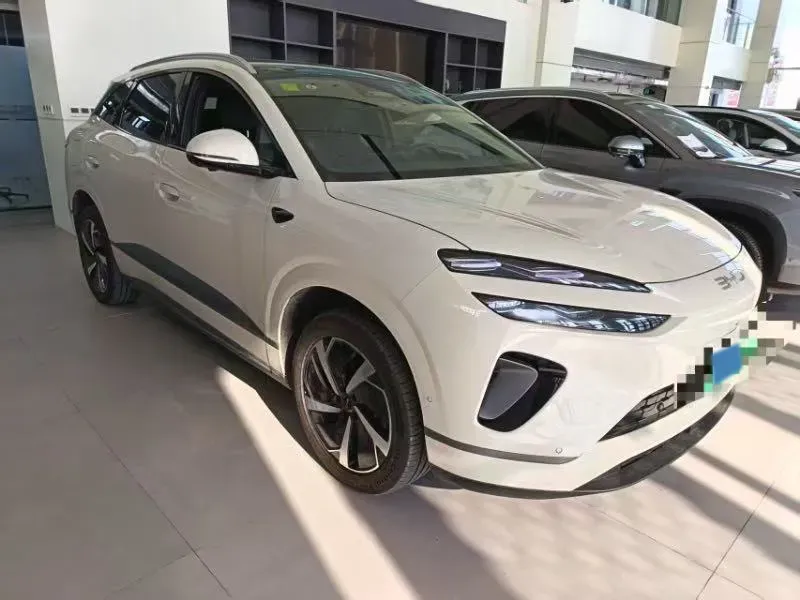 2025 LanDian E5 PLUS 1.5L 95HP L4 E-CVT PHEV,autocango,china used car exporter,china ev exporter,chinese used car exporter,chinese used ev exporter