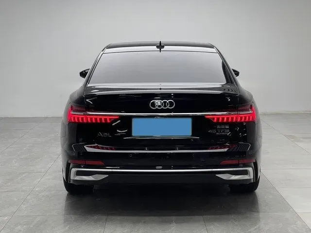 2023 Audi A6L 2.0T 245HP L4 7DCT,autocango,china used car exporter,china ev exporter,chinese used car exporter,chinese used ev exporter
