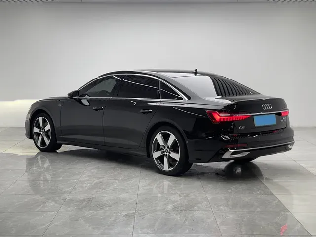 2023 Audi A6L 2.0T 245HP L4 7DCT,autocango,china used car exporter,china ev exporter,chinese used car exporter,chinese used ev exporter