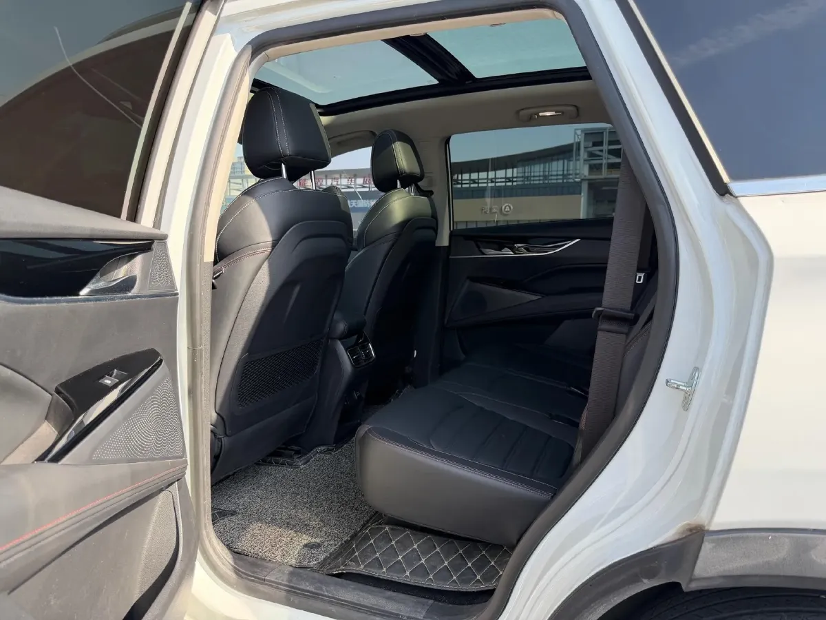 2019 MAXUS D60 1.5T 169HP L4 7DCT,autocango,china used car exporter,china ev exporter,chinese used car exporter,chinese used ev exporter