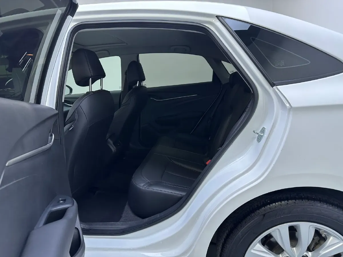 2021 Buick Excelle 1.5L 113HP L4 6AT,autocango,china used car exporter,china ev exporter,chinese used car exporter,chinese used ev exporter