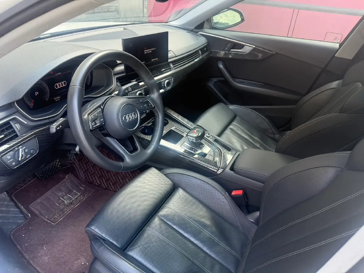 2020 Audi A4L 2.0T 190HP L4 7DCT,autocango,china used car exporter,china ev exporter,chinese used car exporter,chinese used ev exporter