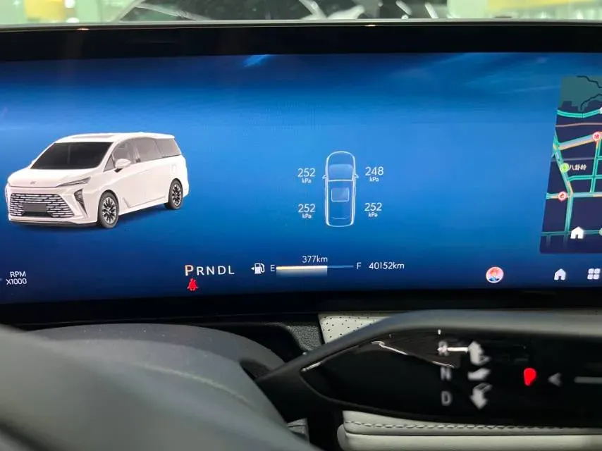 2025 Buick GL8 2.0T 237HP L4 9AT,autocango,china used car exporter,china ev exporter,chinese used car exporter,chinese used ev exporter