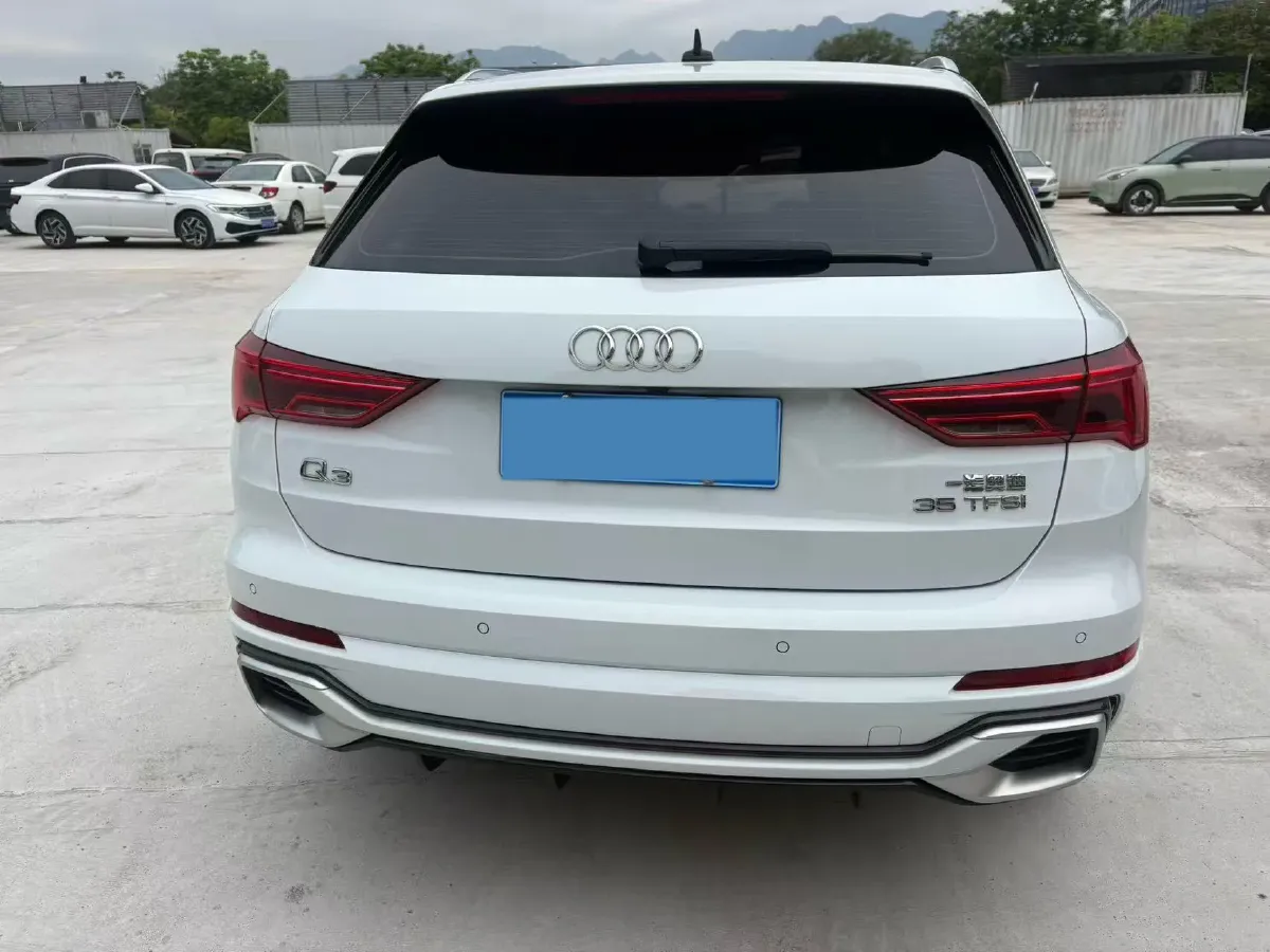 2024 Audi Q3 1.5T 160HP L4 7DCT,autocango,china used car exporter,china ev exporter,chinese used car exporter,chinese used ev exporter