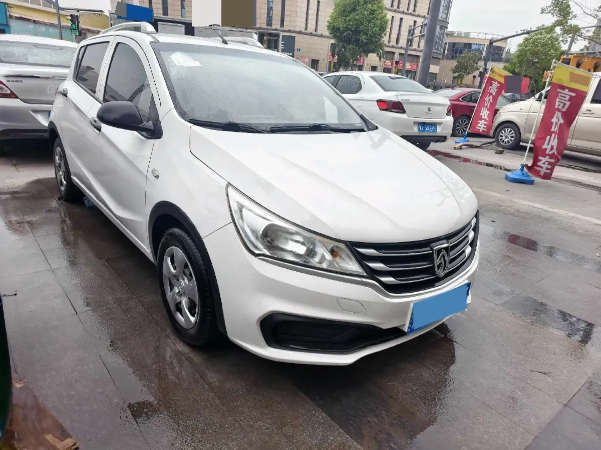 2016 BaoJun 310 1.2L 82HP L4 5MT,autocango,china used car exporter,china ev exporter,chinese used car exporter,chinese used ev exporter