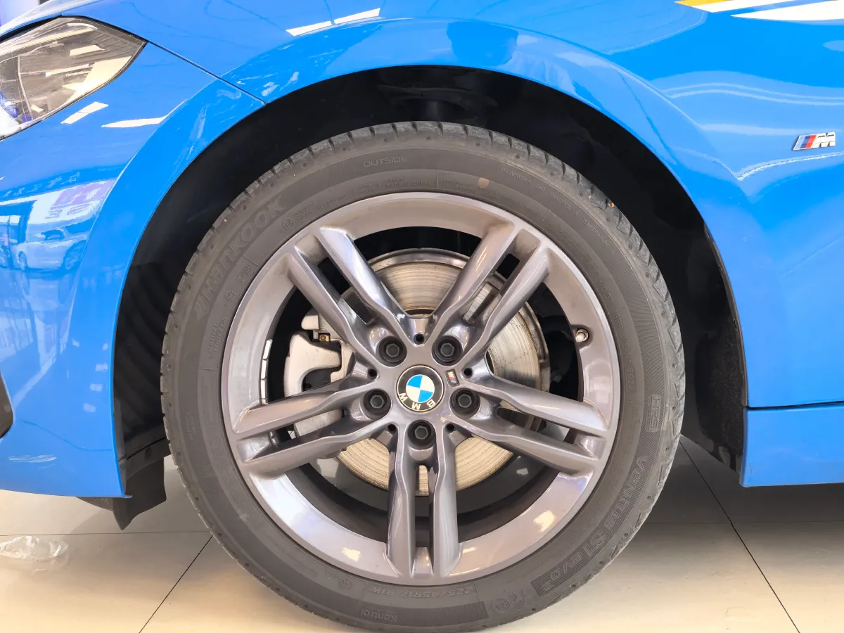 2023 BMW 1 Series 1.5T 136HP L3 7DCT,autocango,china used car exporter,china ev exporter,chinese used car exporter,chinese used ev exporter