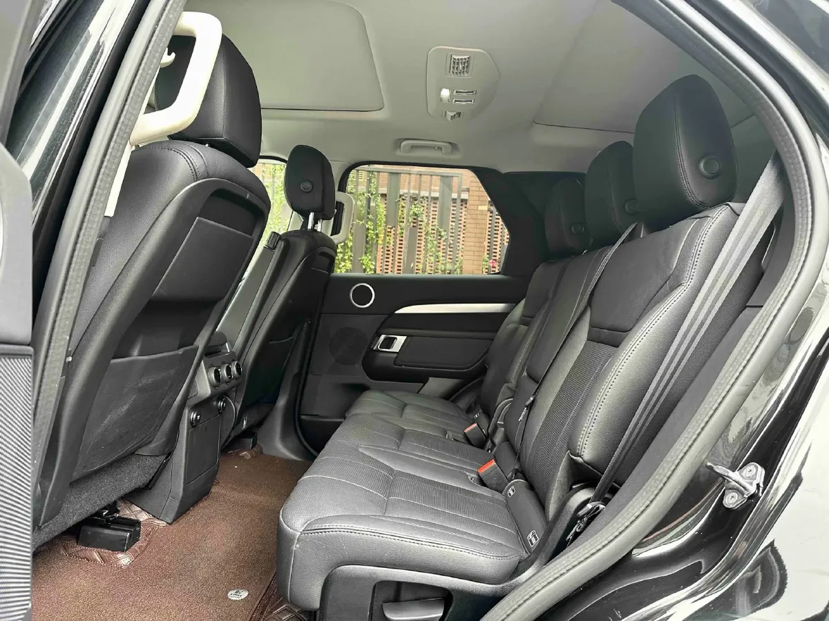 2020 Land Rover Discovery 2.0T 300HP L4 8AT,autocango,china used car exporter,china ev exporter,chinese used car exporter,chinese used ev exporter